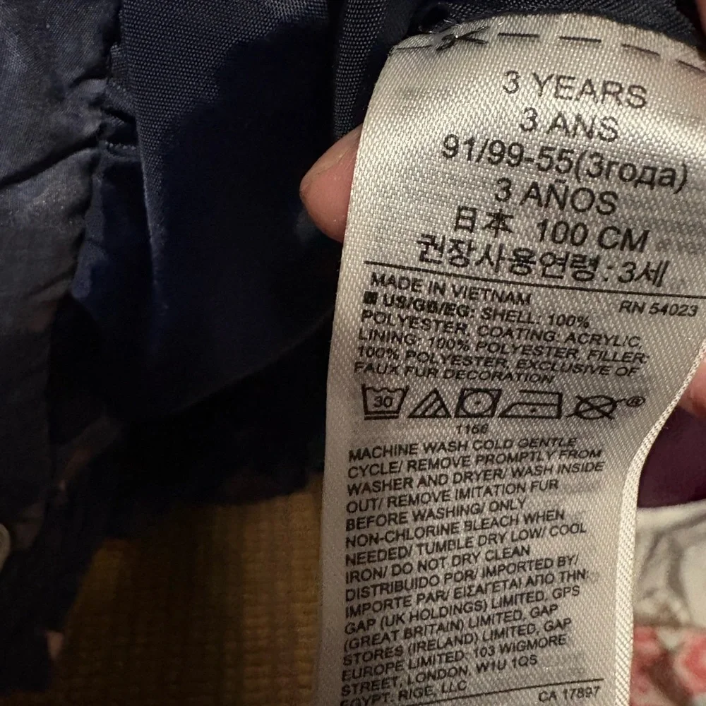GAP Starry Night Blue Puffer Jacket size 3